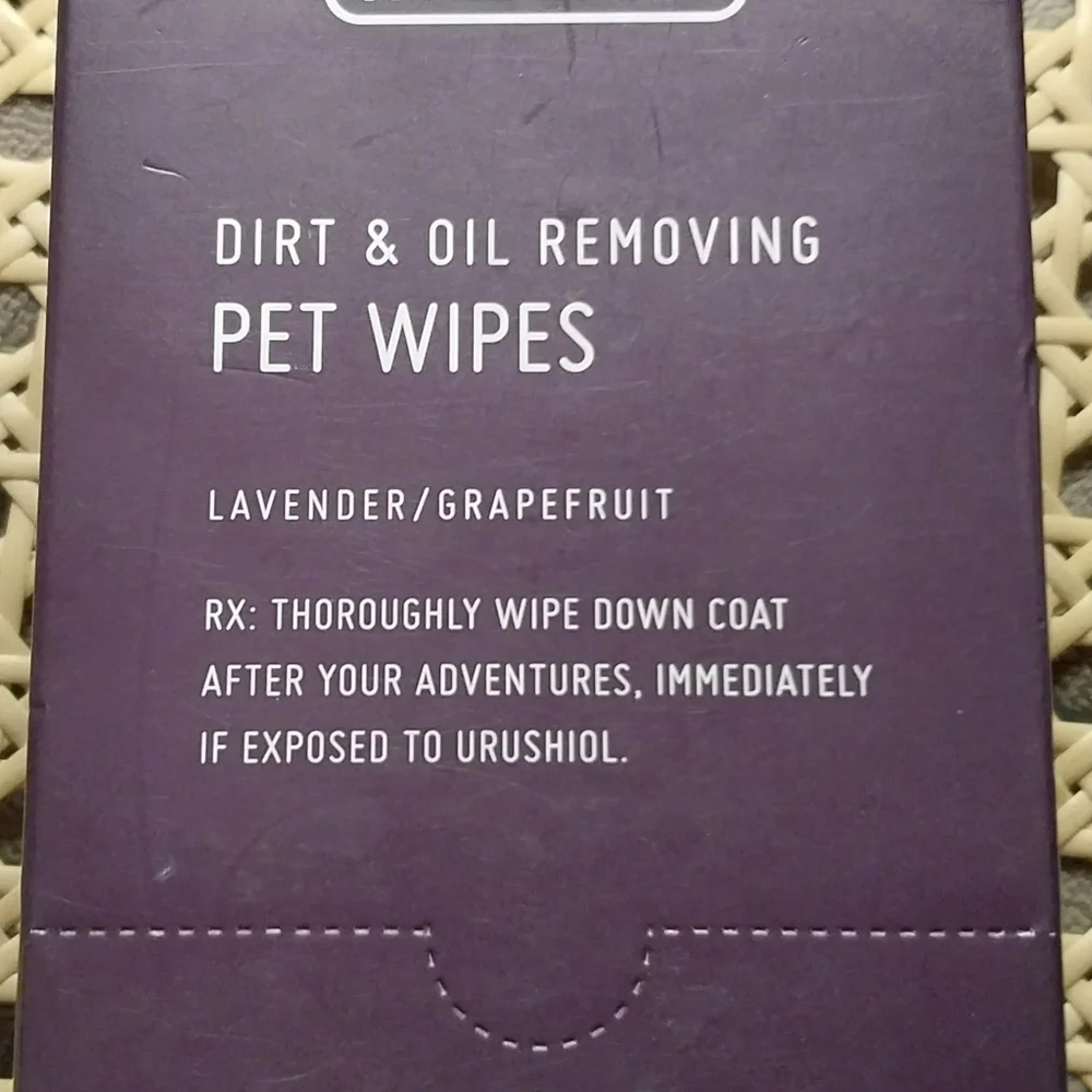WILDLAND Dirt & Oil Removing Pet Wipes